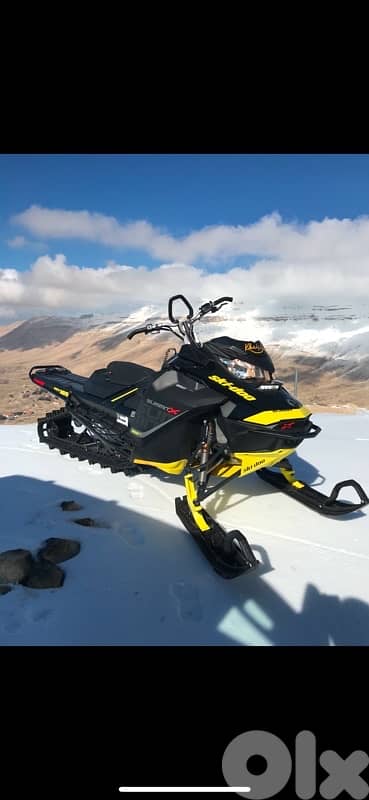 Skidoo summit X  BRP