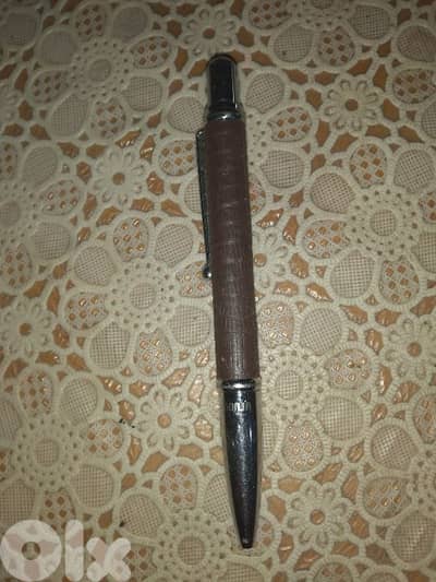 Anthony Bonja Pen used needs refill