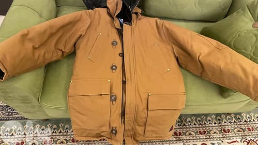 Taugh duck jacket for extreme snow