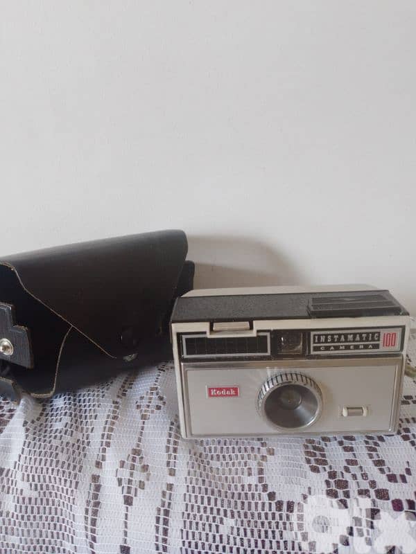 ANTIQUE CAMERA KODAK 2