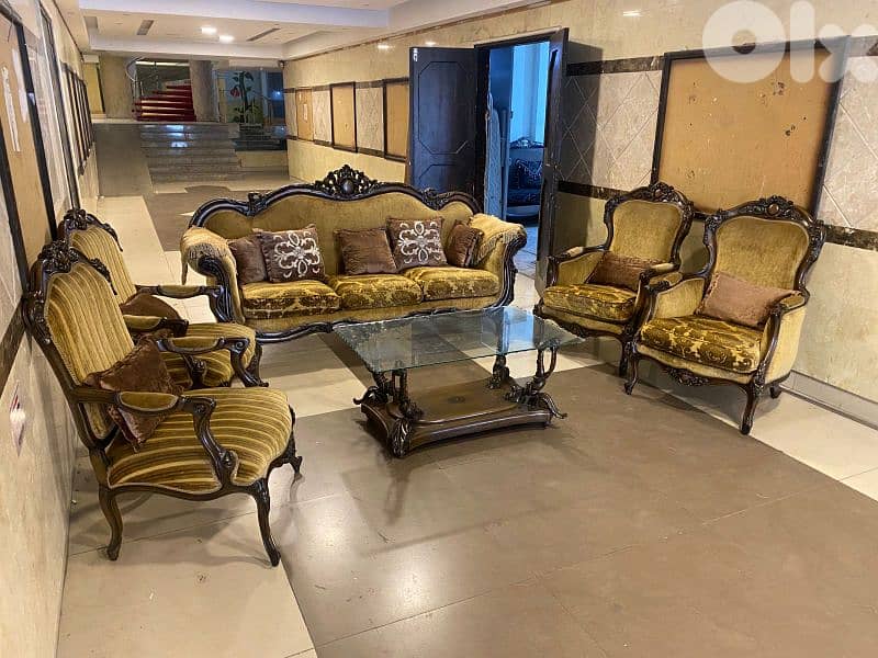 طقم كنبايات حفر خشب زان خمس قطع وطاولة 5