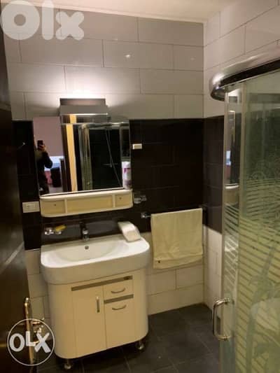 rooms for rent near LAU university for girls only