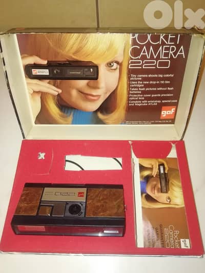 Vintage GAF 220 film pocket camera in box made in Japan still in mint