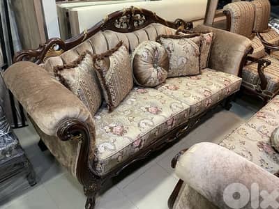 صالون خشب زان امر روماني مستعمل شبه جديد