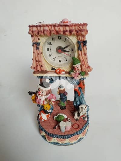 clown resins clock