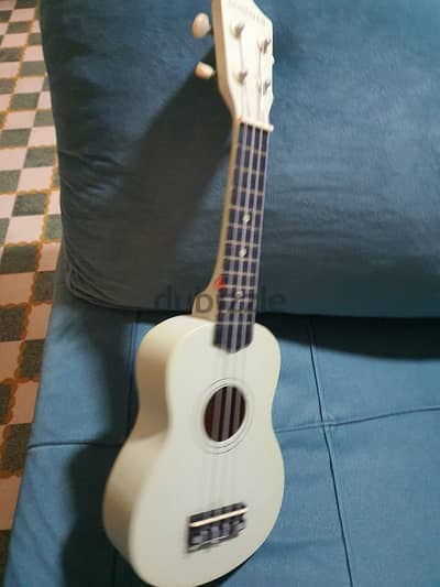 40. ukulele guitar soprano