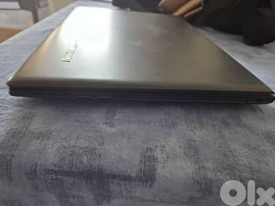 Lenovo - Intel core i7 Gen 6 CPU - 8GB RAM - 512GB SSD
