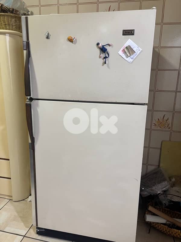 Used good condition fridge 1