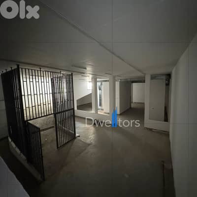 Warehouse for rent in Corniche el Mazraa - 1000 MTS2 - 6.0 Mt Height