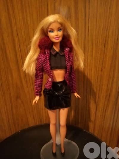 Barbie Mattel 2000ish as new doll Bending legs+special outfit+Shoes=26