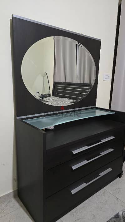 Full bedroom for sale