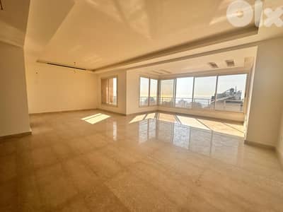 Sea View Apartment For Sale in Ramlet Al-Baydahشقة مطلة على البحر