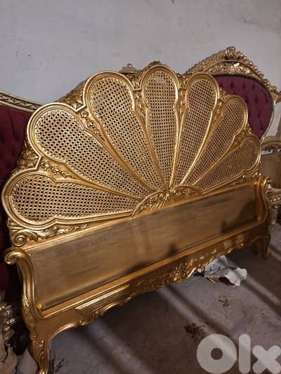 تخت مميز شغل فني من الروائع خشب زين حفر راقي جدا حجم مجوز