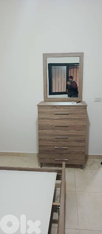 شفنيرة خمس جوارير 80 سم مع مرايا