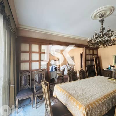L17459 - Spacious Apartment For Sale in Badaro