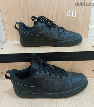 Nike shoes size 40
