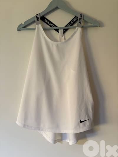 Nike sports Top