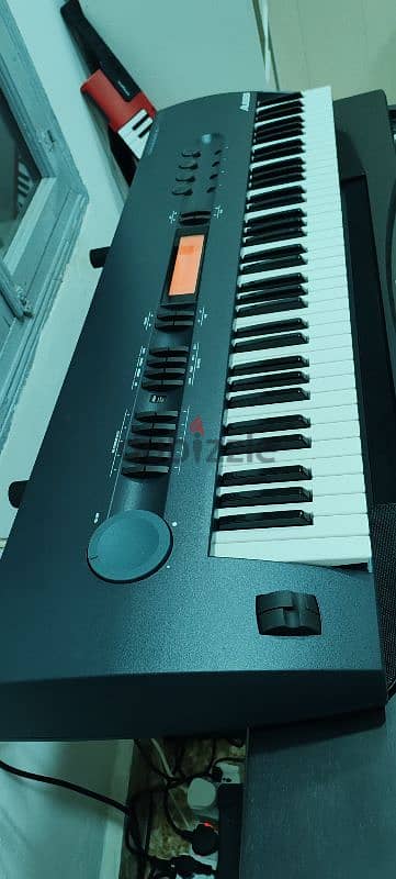 ALESIS PROFESSIONAL SYNTHESIZER