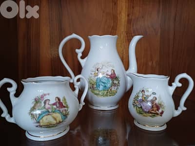 Vintage tea pot set