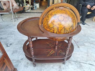 طاولة كرة ارضية بار اكبر حجم صنع ايطالي انتيك globe bar