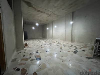 5.5m Height warehouse with easy access in Deir tamish