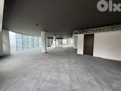 300 Sqm Office for Rent In Downtown
