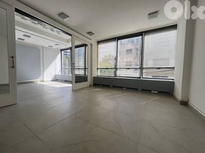 Office for Rent in Hamra مكتب للإيجار في الحمرا