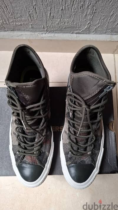 Authentic converse shoes