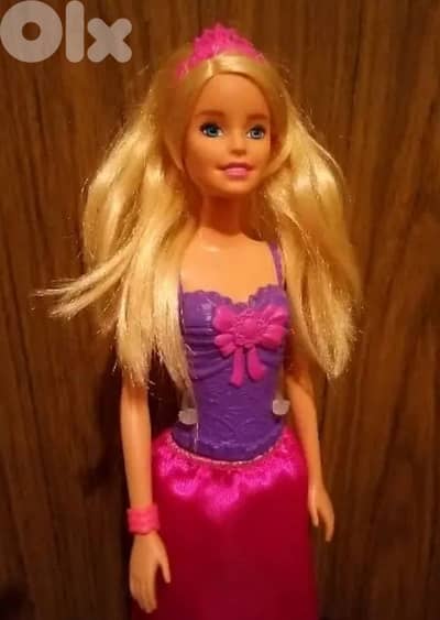 DREAMTOPIA Barbie PRINCESS Mattel2018 Great doll +skirt+crown+shoes=22