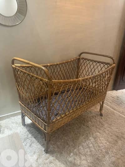 bamboo crib / baby bed in excellent condition. 160$