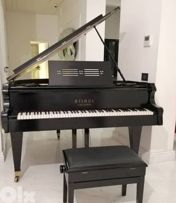 Discounts on pianos up to 40% 10