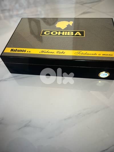 cigar humidor