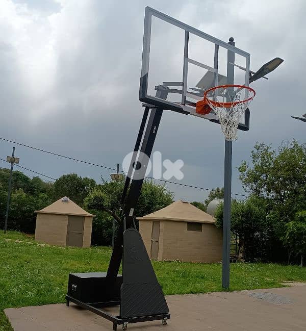 Now 499$ movable basketball hoop ( easy slam dunk) 3