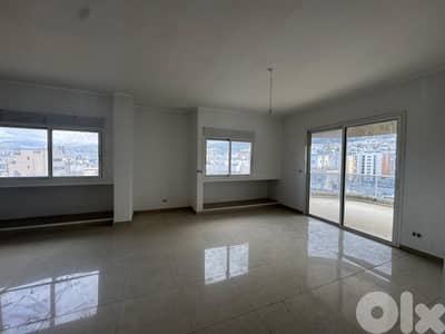 Apartment for sale in Jdeideh - شقة للبيع في الجديدة