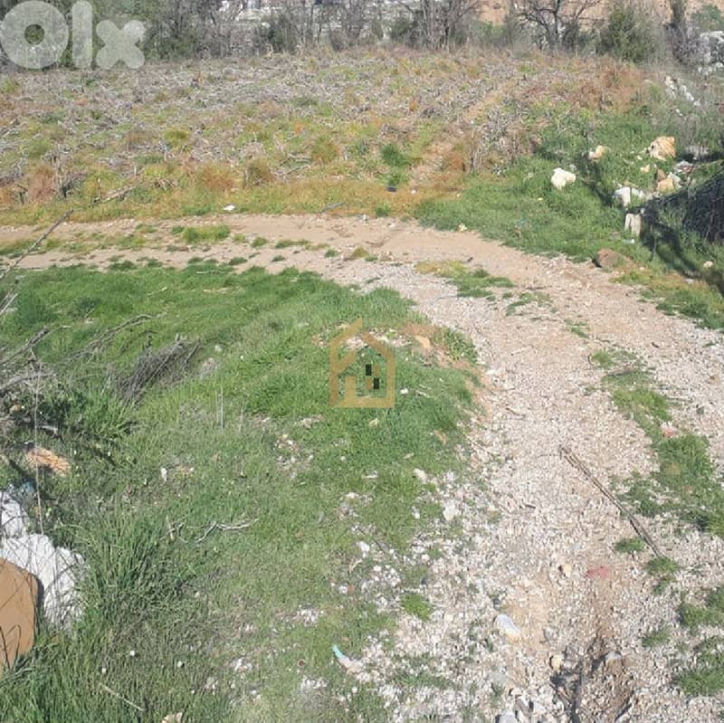 Land for sale in Mayrouba RB188 أرض للبيع في ميروبا، 1