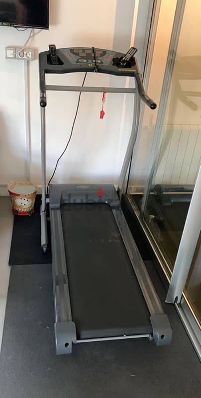 treadmill used like new 1