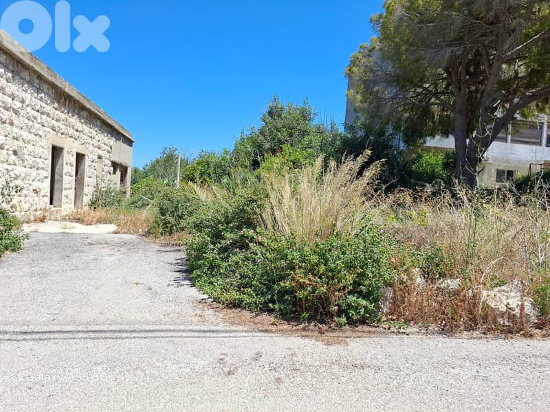 Land with stand-alone house for sale in Hamatأرض مع منزل مستقل للبيع 2