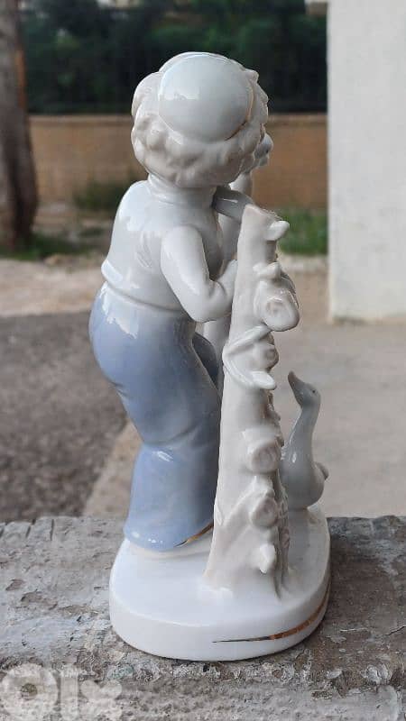 antique 6