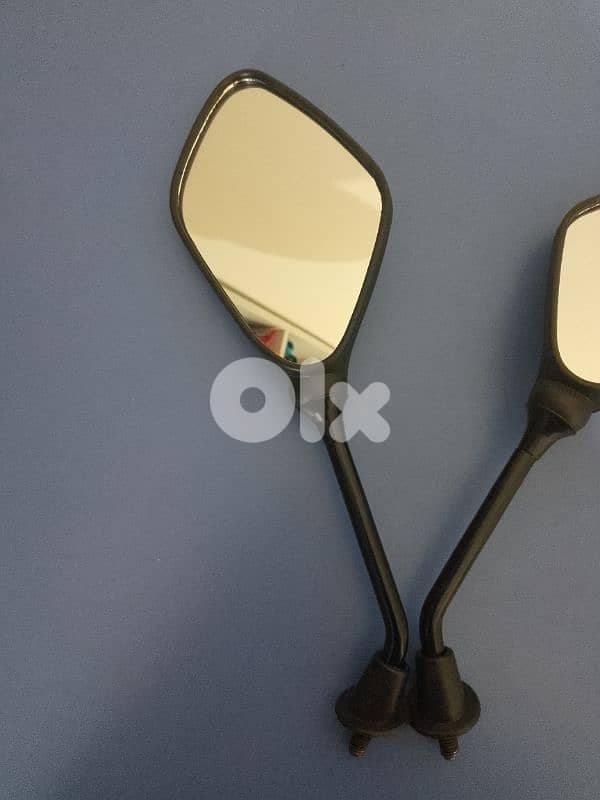 مراية موتسيكل للبيع بعدون جديد السعر 15$ 8
