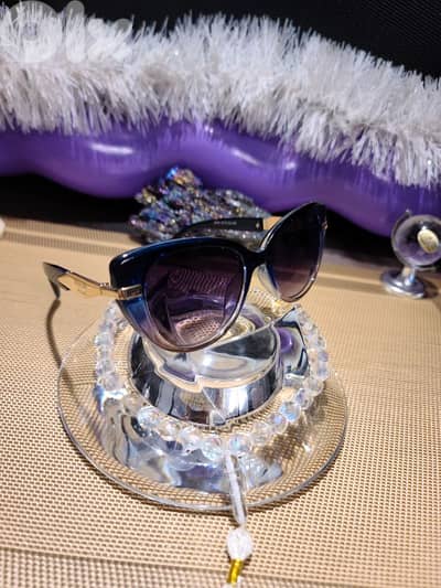 GORGEOUS PRADA sunglasses