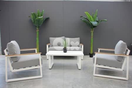 outdoor aluminum seat