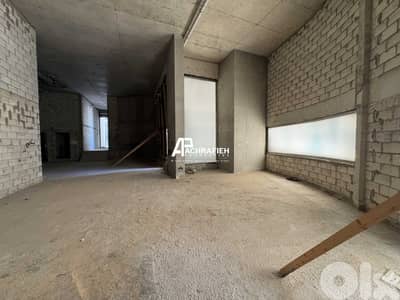 2 Floors 252 Sqm Shop for Rent In Downtown