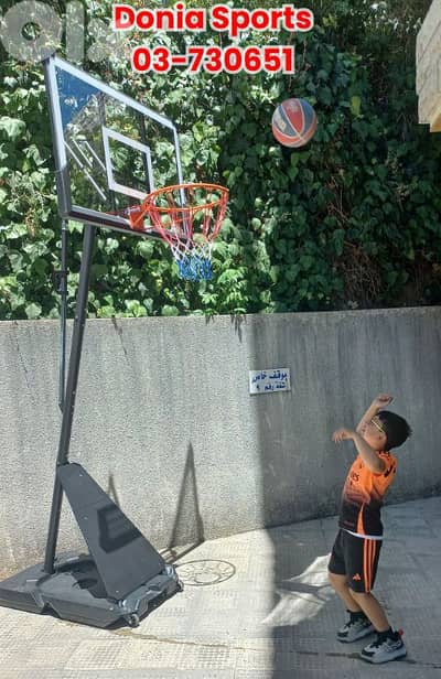 230$  movable basketball hoop