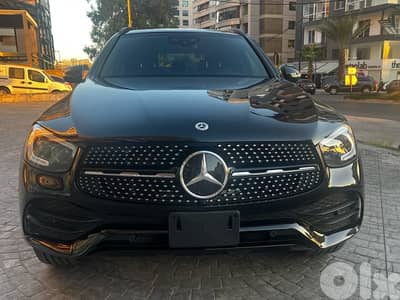 2021 Mercedes-Benz GLC 300 4 MATIC LOADED