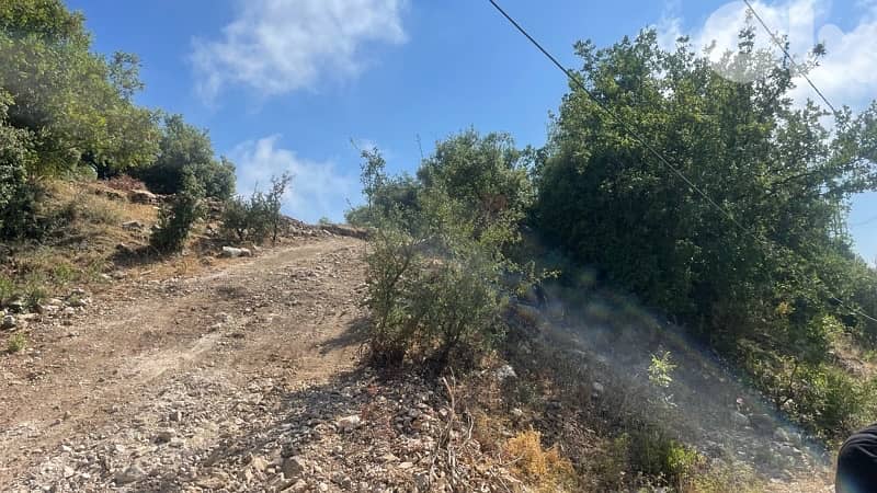land for sale in Ras osta - jbeil ارض للبيع في راس اسطا جبيل 2