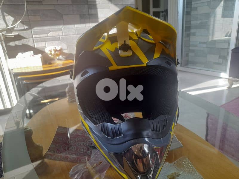 Helmet 2 3