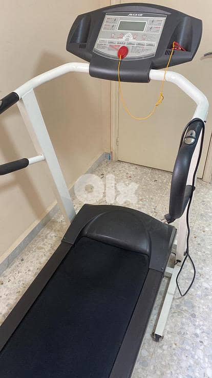 FREE Treadmill not working - Needs fixing 1