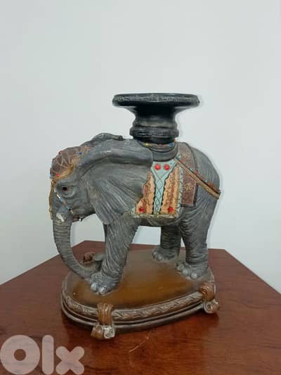 Elephant statue