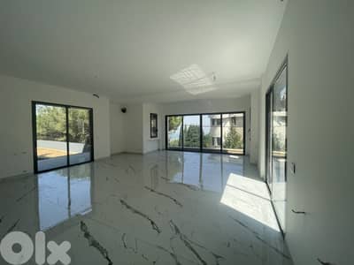 Luxurious 400 SQM Garden Apartment for Sale In Hbous