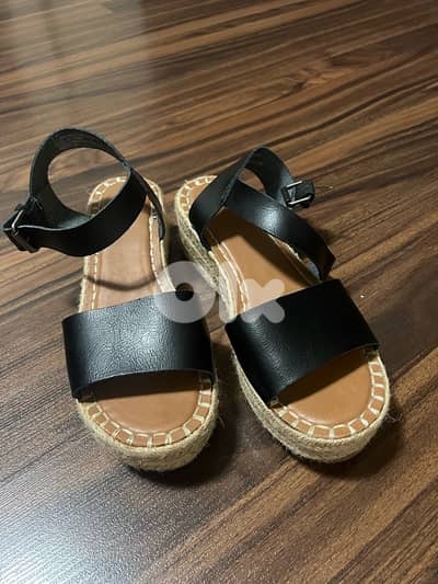 sandal rocky